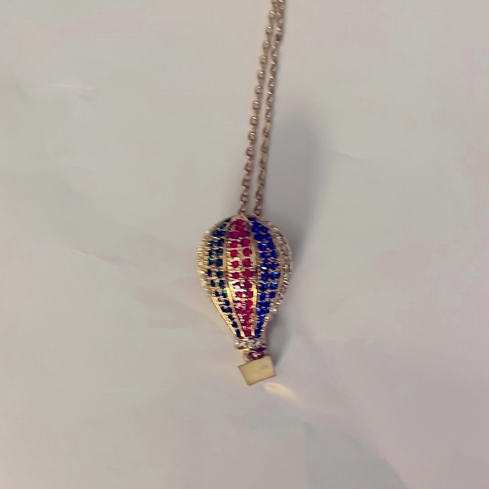 Goldtone balloon pin/pendant